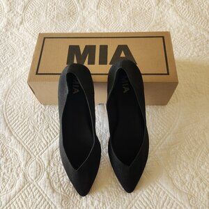 MIA pointed toe ballet flats